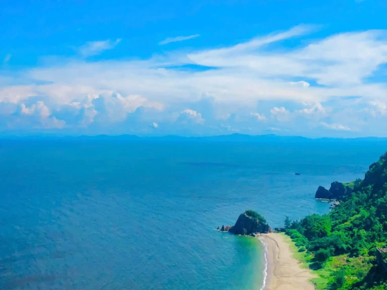 du lịch biển quỳnh